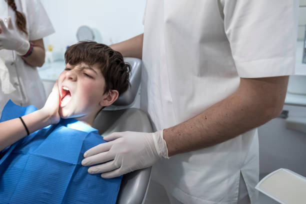 Best Cracked Tooth Emergency Dentist  in Granger, WA